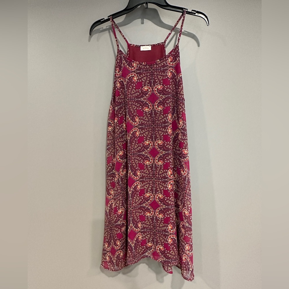 Super cute flowy dress